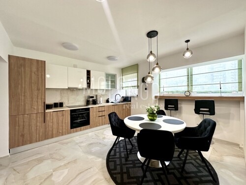 Thumbnail 6136921 - 1