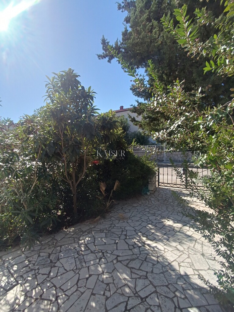 Image 6137034 - 18