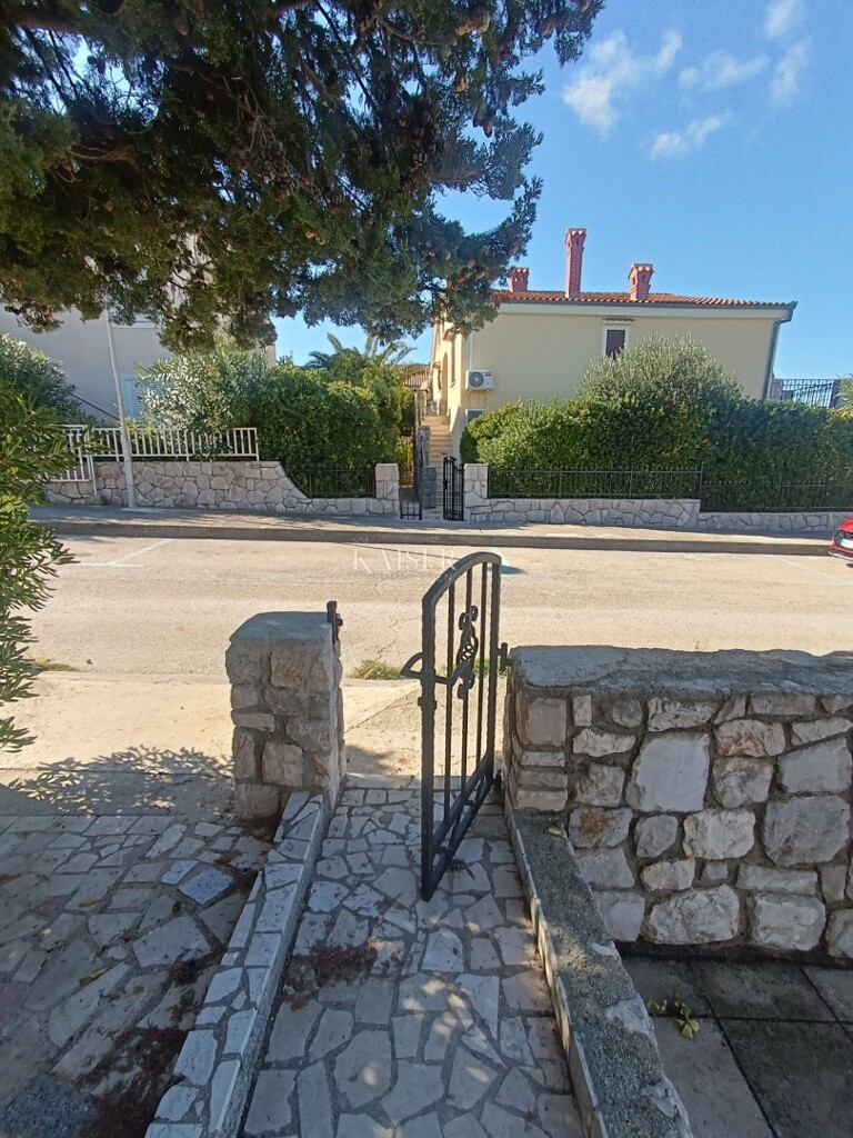 Image 6137034 - 16