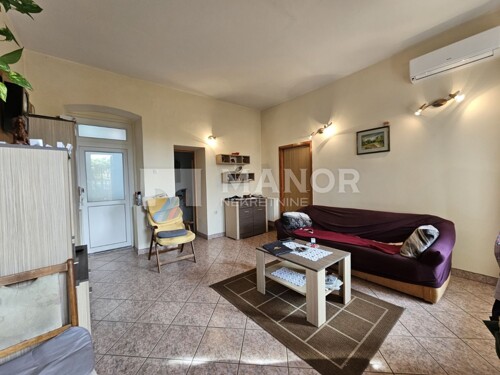 RIJEKA, KRNJEVO - Samostojeća kuća s okućnicom, 207 m2