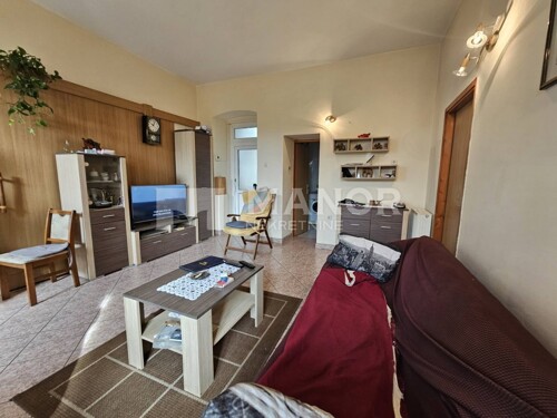 RIJEKA, KRNJEVO - Samostojeća kuća s okućnicom, 207 m2