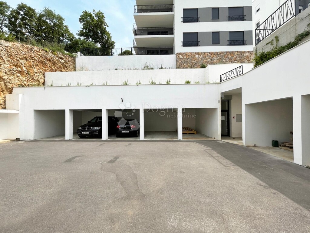 Image 6137437 - 1