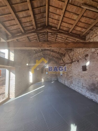 Dvije kamene kuće sa bazenom-okolica Žminja
