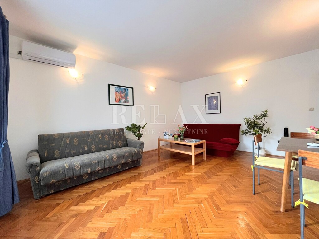 Image 6137566 - 8