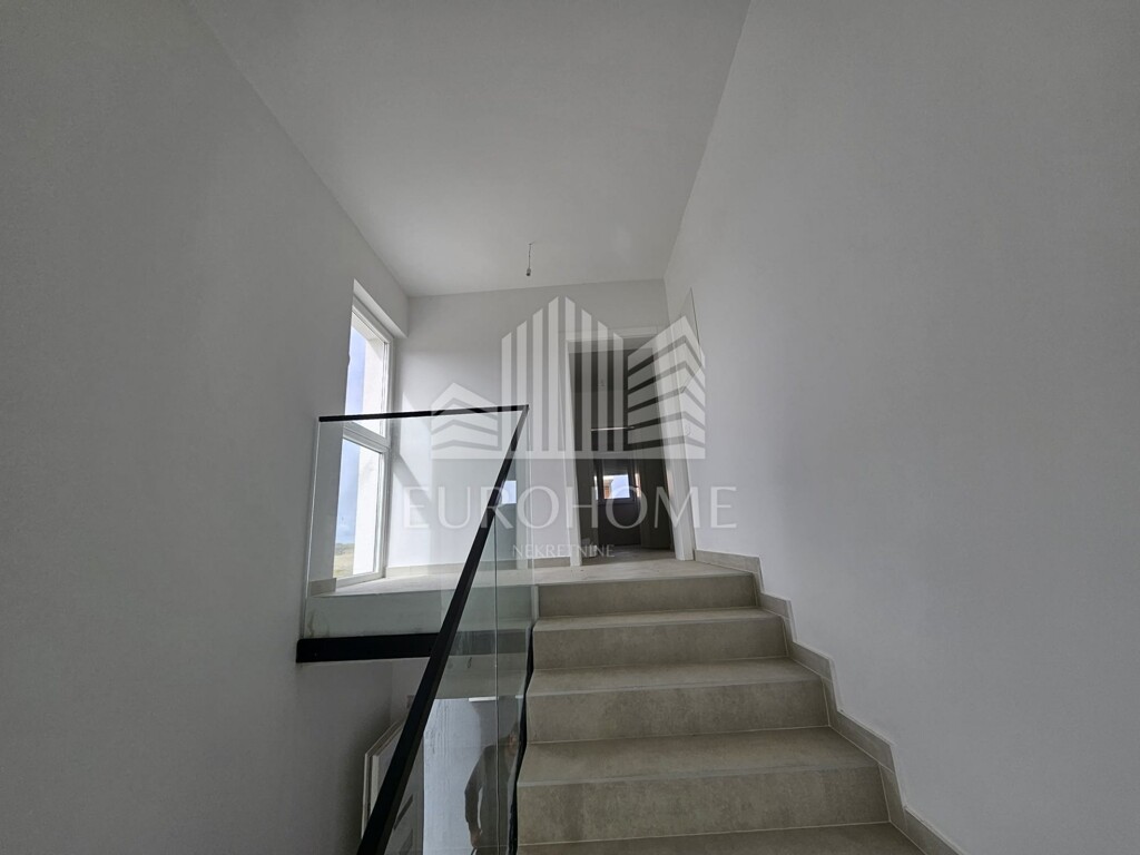 Image 6138467 - 2