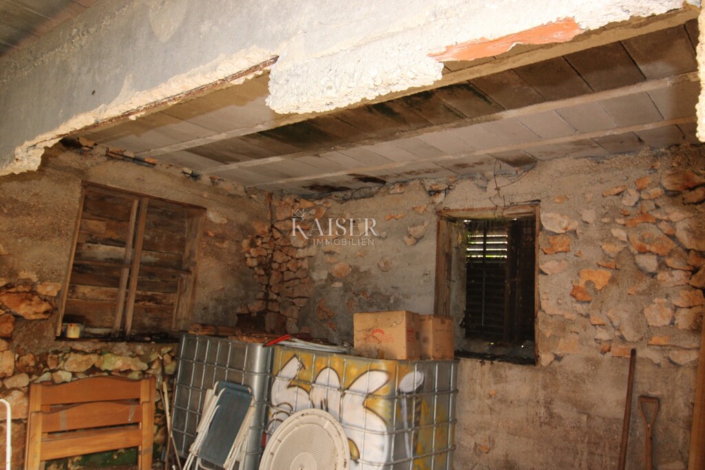 Image 6138777 - 12