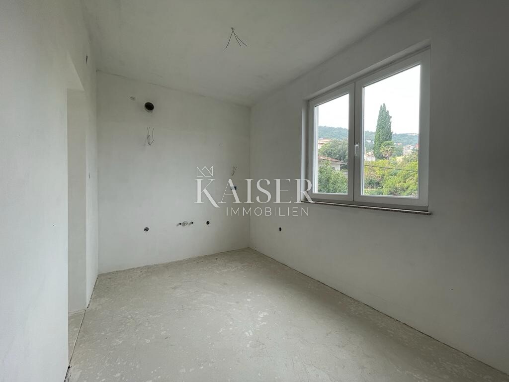 Image 6138786 - 12