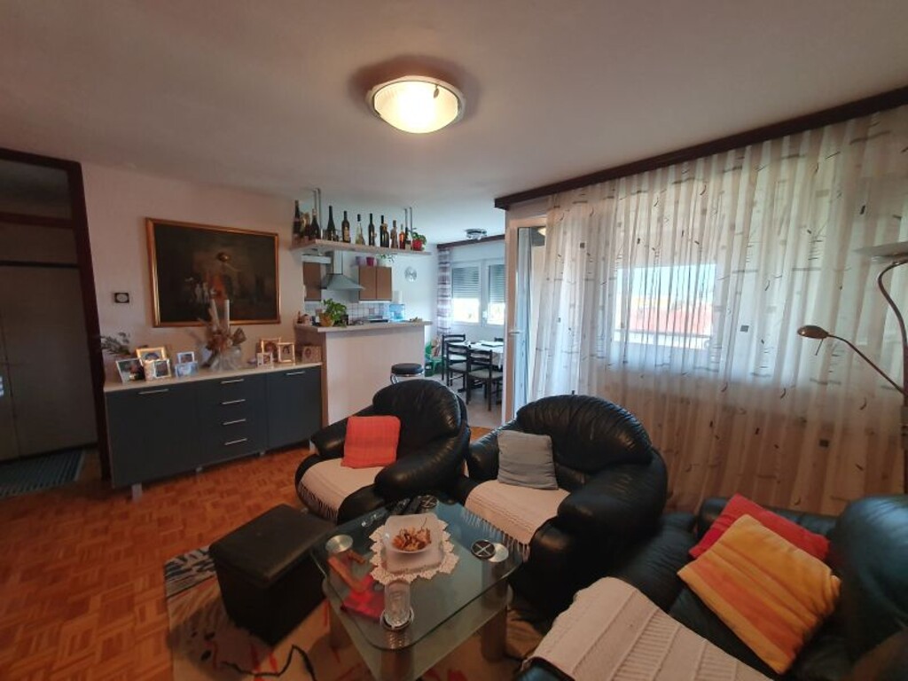 Image 6139993 - 2