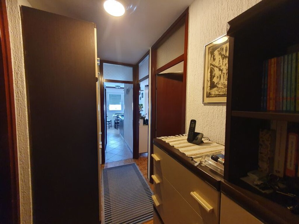 Image 6139993 - 9