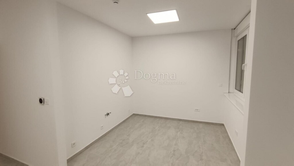 Image 6140040 - 7
