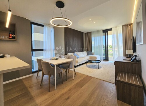 Thumbnail 6140041 - 4