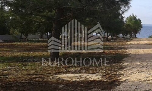 Thumbnail 6140051 - 2