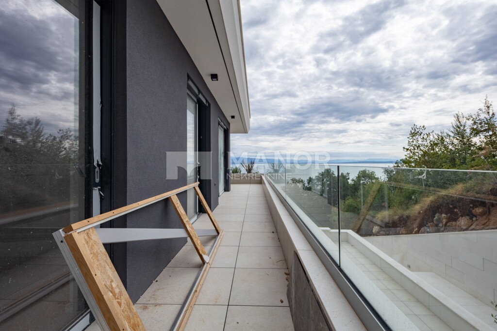 Image 6140103 - 9