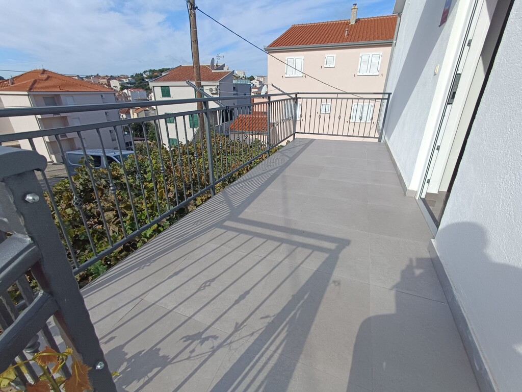 Image 6140442 - 3