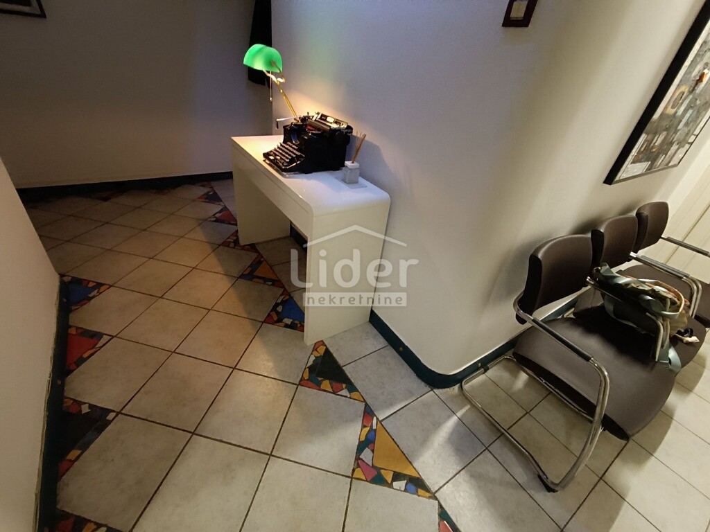 Image 6140845 - 6