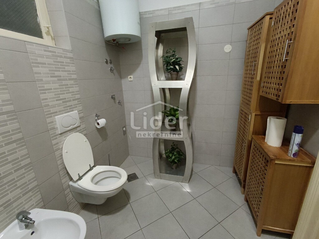 Image 6140845 - 9