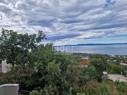 Kostrena, dvije kuće, garaža i spremište s pogledom na Kvarn