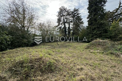 Šenkovec, Brdovec, odlično građevinsko zemljište površine 716 m2 s objek...