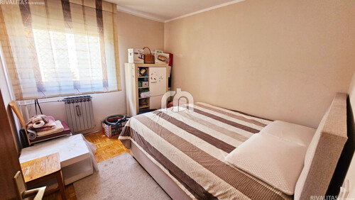 Thumbnail 6142003 - 6
