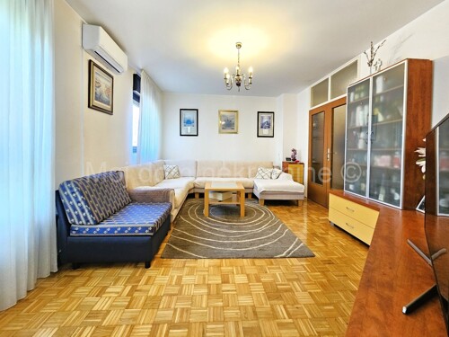 Malešnica, lijep 3 soban stan s loggiom, 83.54m2