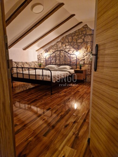 Thumbnail 6142760 - 13