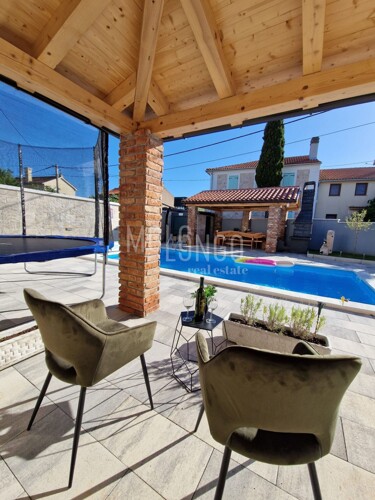 Thumbnail 6142760 - 8