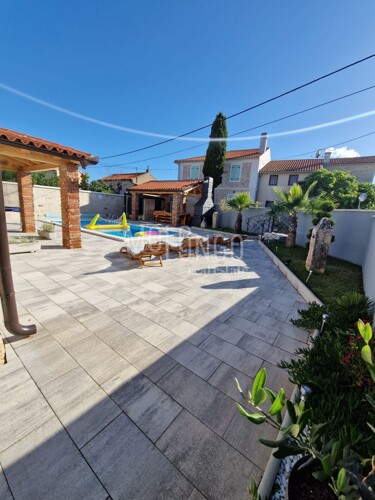 KRK, GABONJIN prekrasna kamena villa
