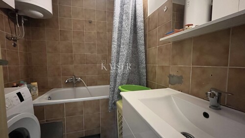 Thumbnail 6143189 - 6