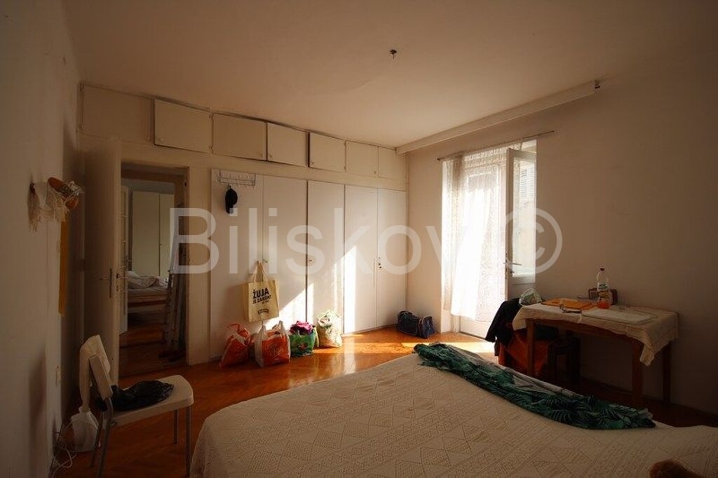 Image 6143584 - 4