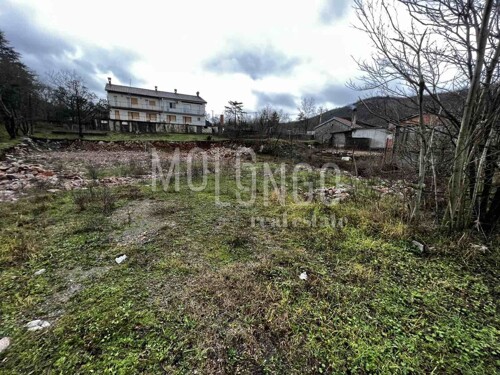 GROBNIK SOBOLI, građevinsko zemljište nadomak piste