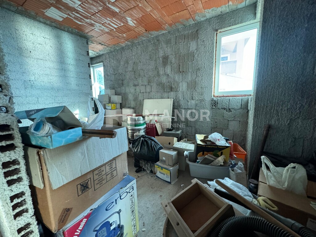 Image 6144119 - 5