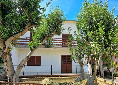 Vodice. atraktivna lokacija, dvojna kuća, prodaja