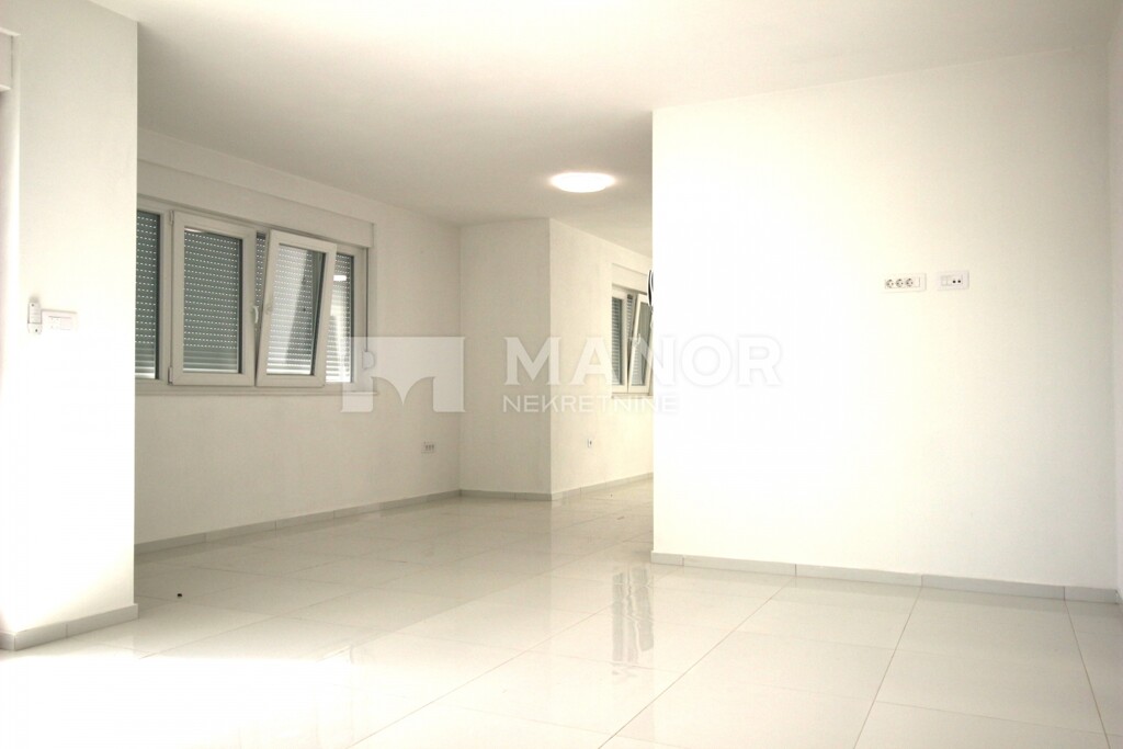 Image 6146251 - 4