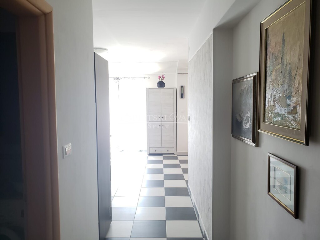 Image 6149942 - 7