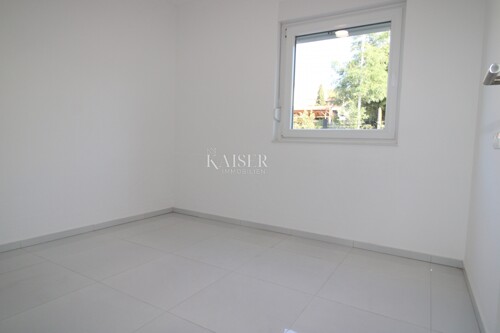 Thumbnail 6150029 - 3