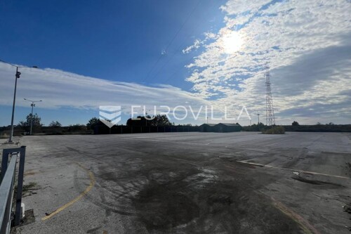 Thumbnail 6150368 - 6