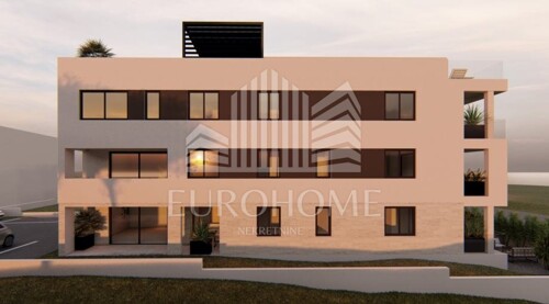 Thumbnail 6150455 - 4