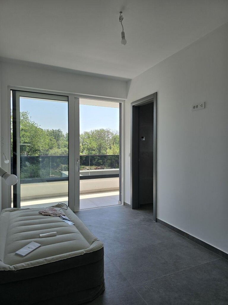 Image 6150785 - 6