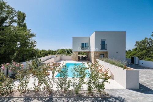 ZADAR-NIN- NOVA LUKSUZNA VILLA s bazenom i saunom, idealna za odmor!!