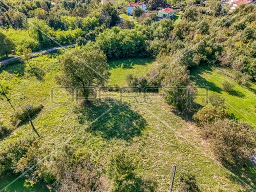 Kršan, mješovito zemljište 5.879 m2 u mirnoj zoni