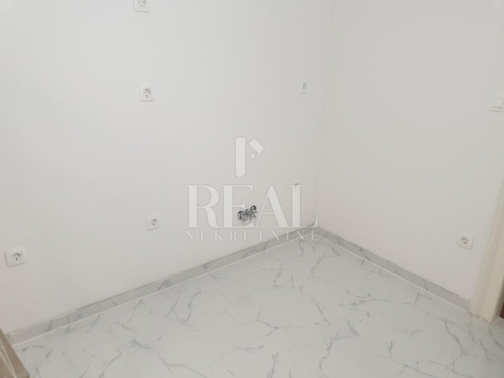 Image 6151518 - 7