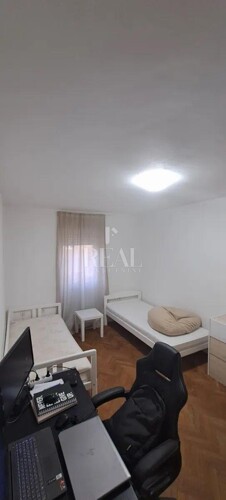 Thumbnail 6151563 - 10