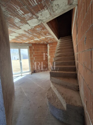 Thumbnail 6151577 - 9