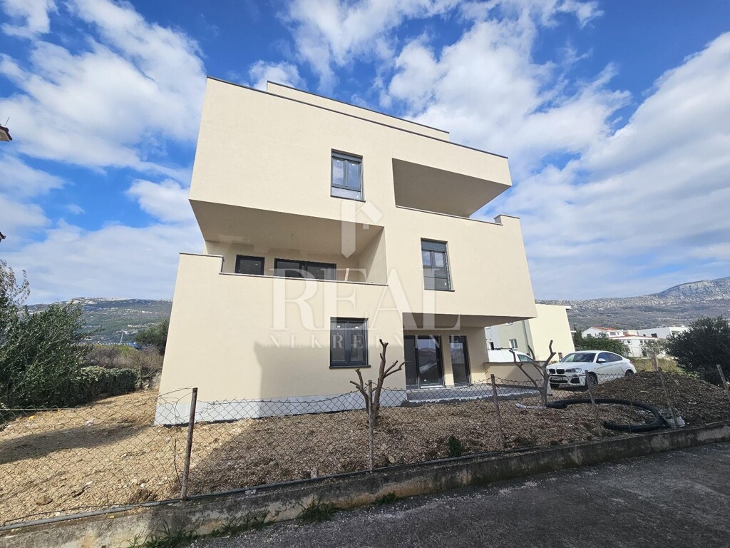 Image 6151618 - 1