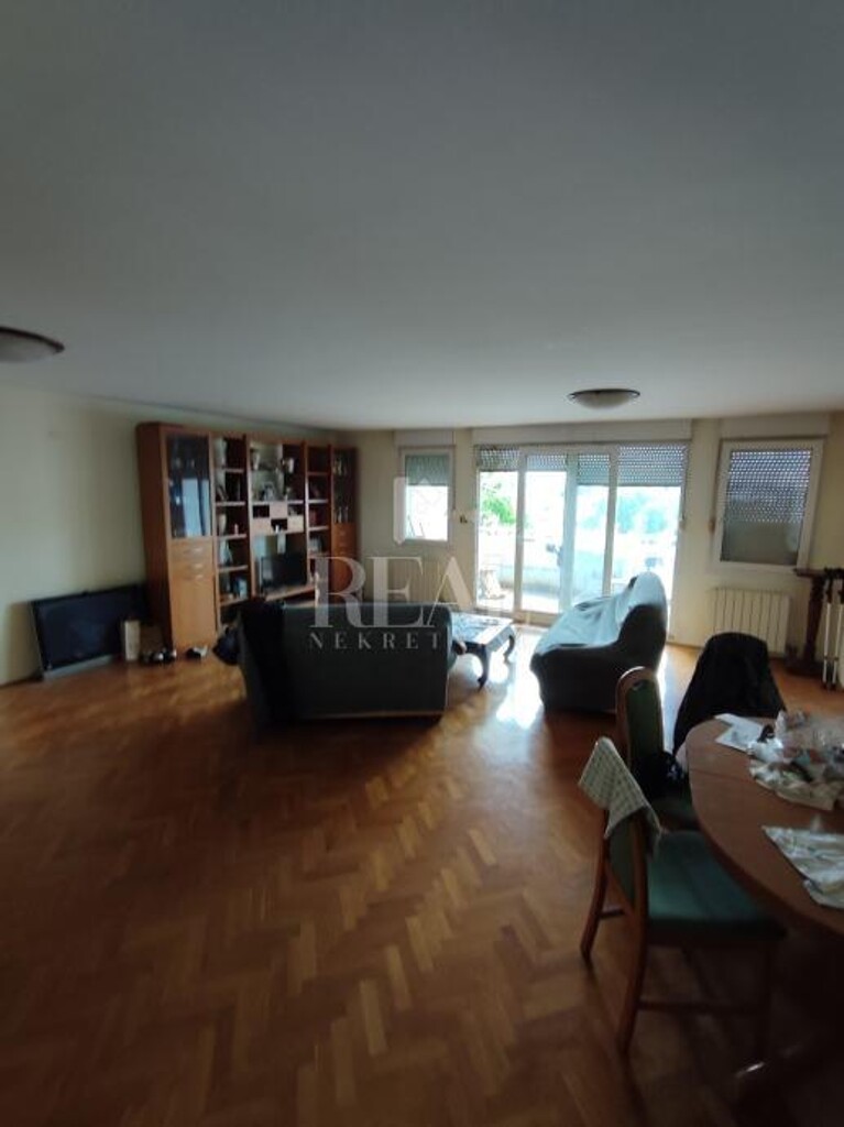 Image 6151656 - 6