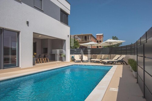 Pula okolica moderna villa 172m2, 3SS+DB !