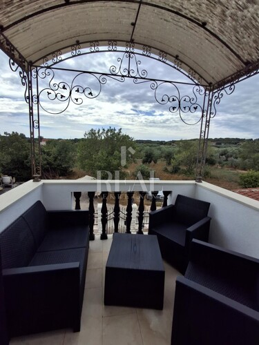 Thumbnail 6151684 - 21