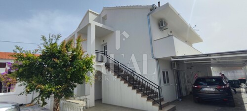 Samo kod nas kuća 200 m od mora P+1+Po 300 m2