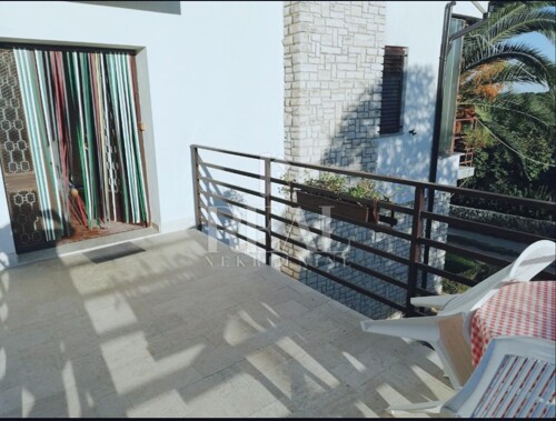 Thumbnail 6151758 - 5