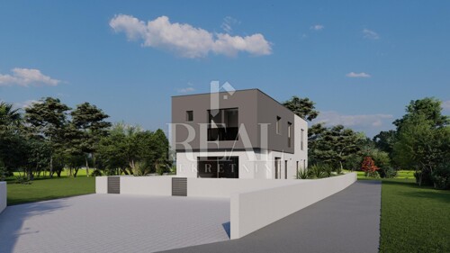 Dvojna kuća P+1 134m2+ okućnica 170m2